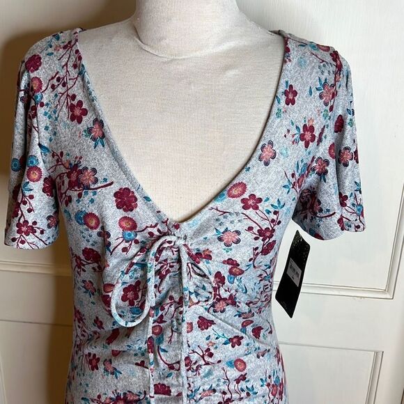 Disney Princess Mulan Floral Ruched Dress NWT Size Large - Picture 2 of 8